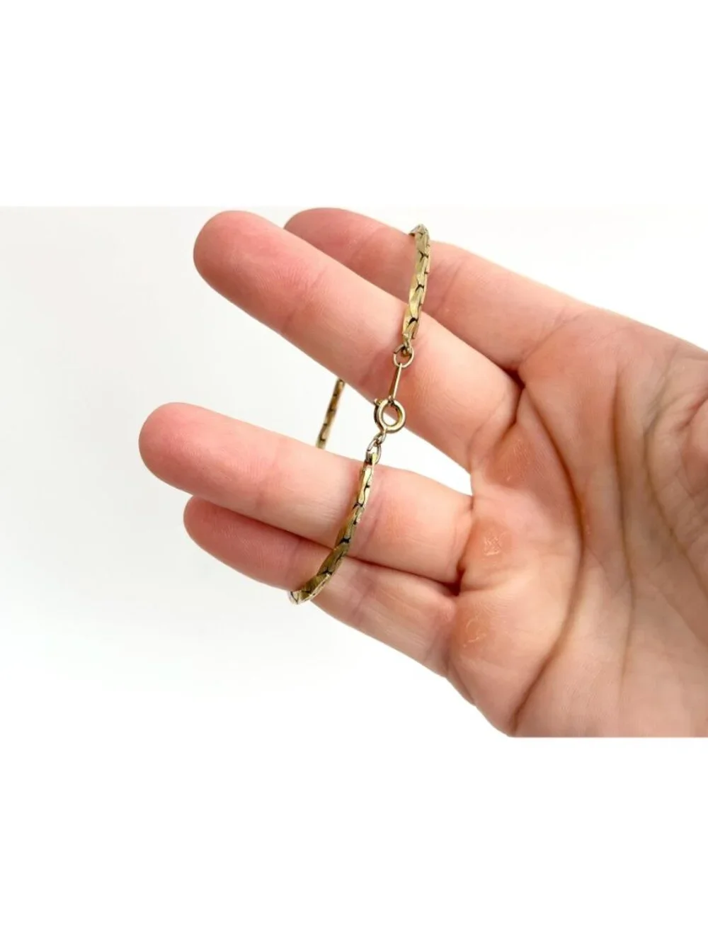 Gold Toned Cobra Chain Minimalist 80's Vintage Bracelet